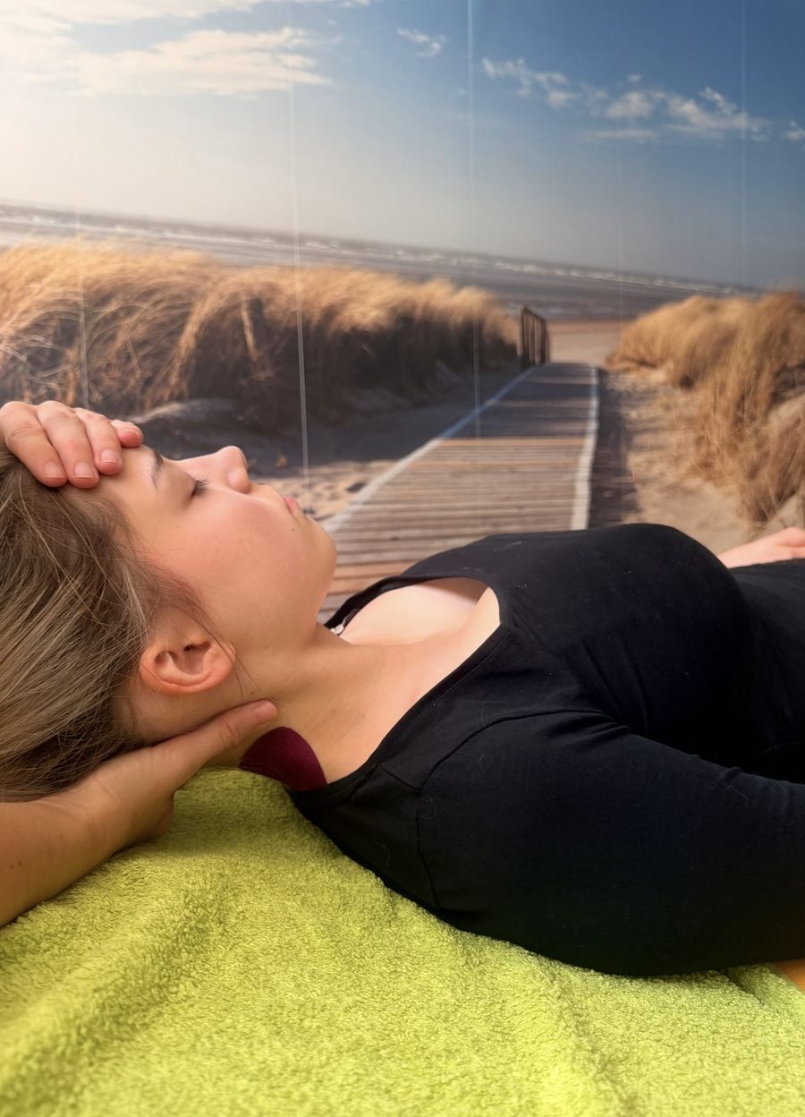 Behandlung in der Praxis für Physiotherapie Susan Heinel